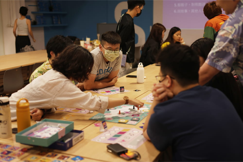 酷孩降臨桌遊可讓玩家體驗生育與收養的歷程
